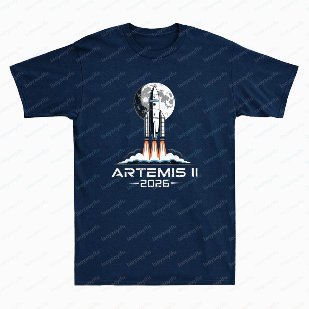 2026 Ay Roketi Grafik Tee Moda - Summer Clothing Trends For Men 2026 incelemesi ve fiyatı